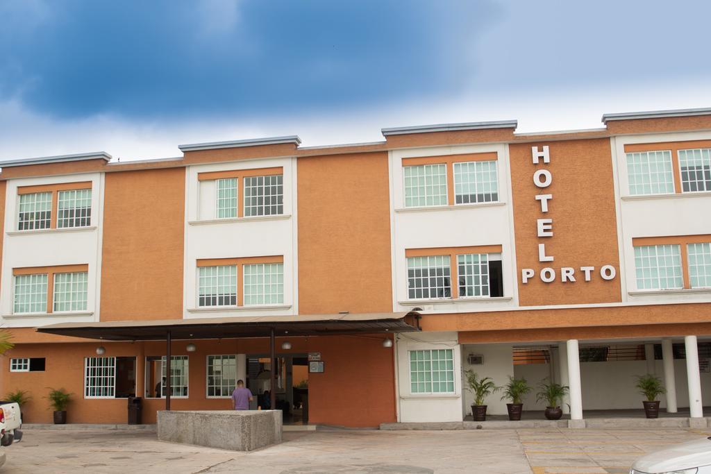 Porto Hotel ลาซาโร การ์เดนาส ภายนอก รูปภาพ
